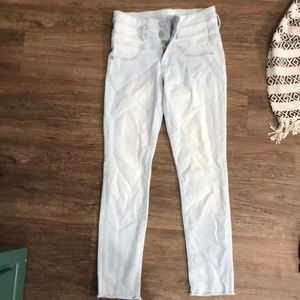 Mid-Rise Light Blue Jeans
